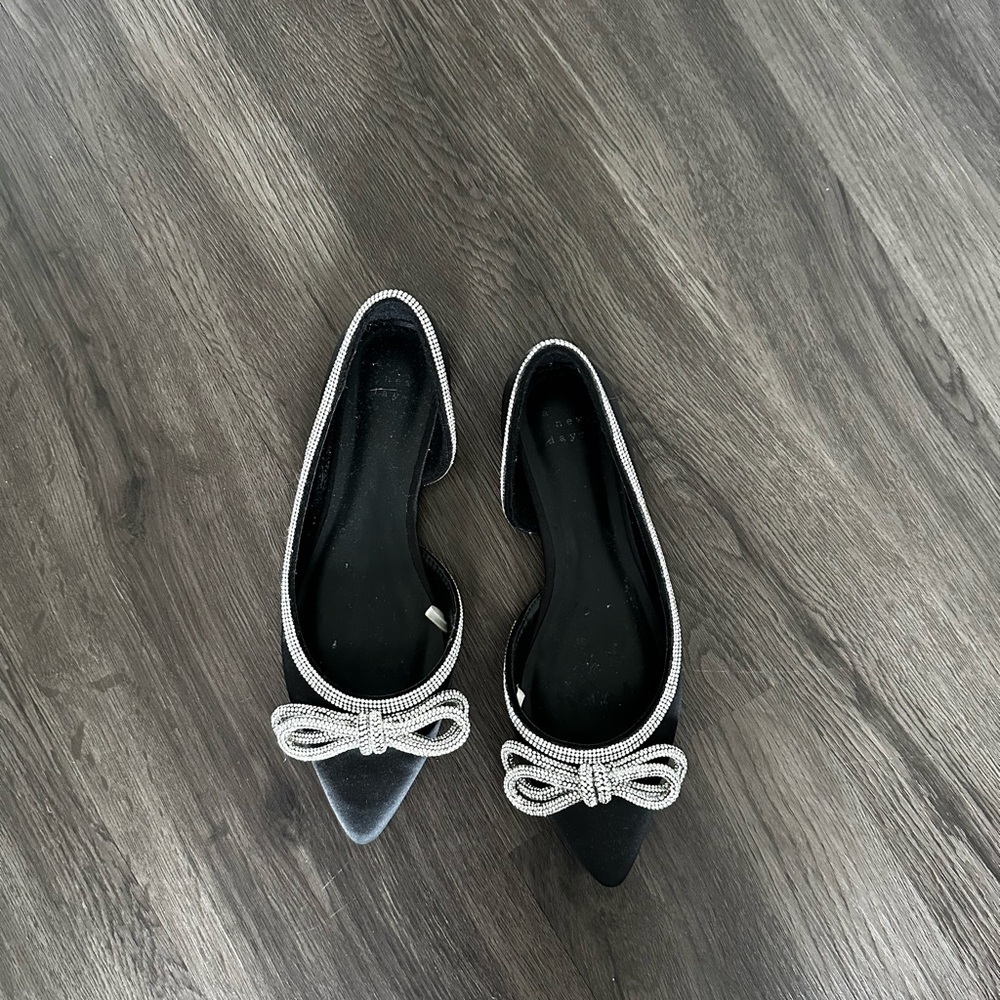 Elegant Black Flats with Silver Bow